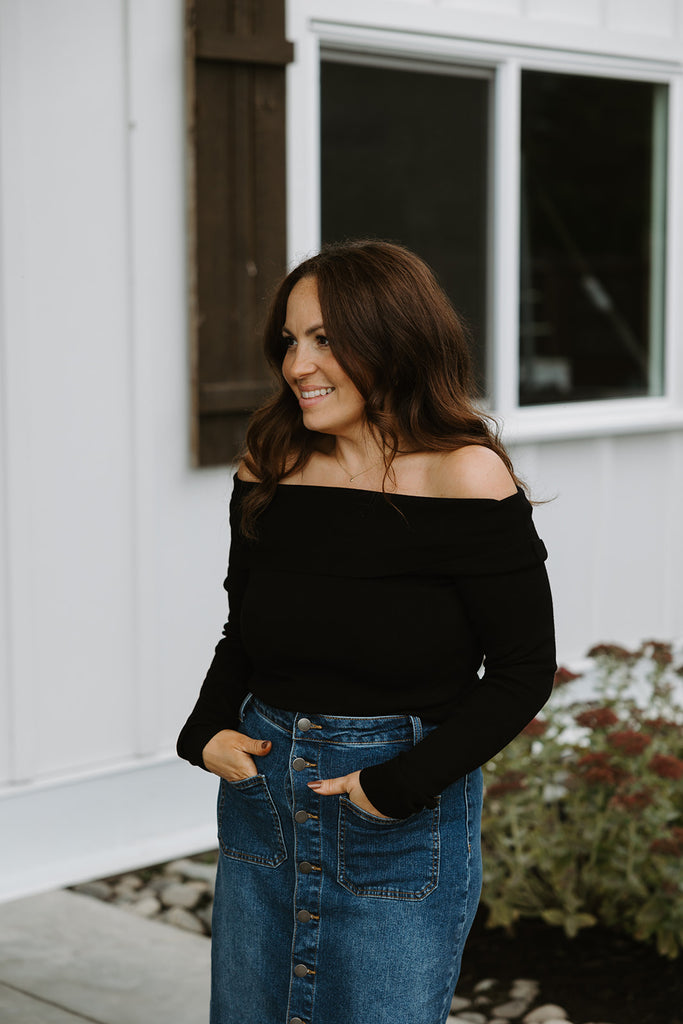 Classic Cut Off Shoulder Sweater