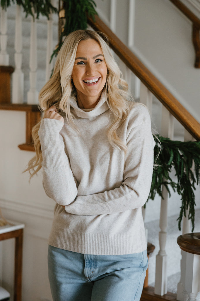 Turtleneck With Ribbed Details - Oat