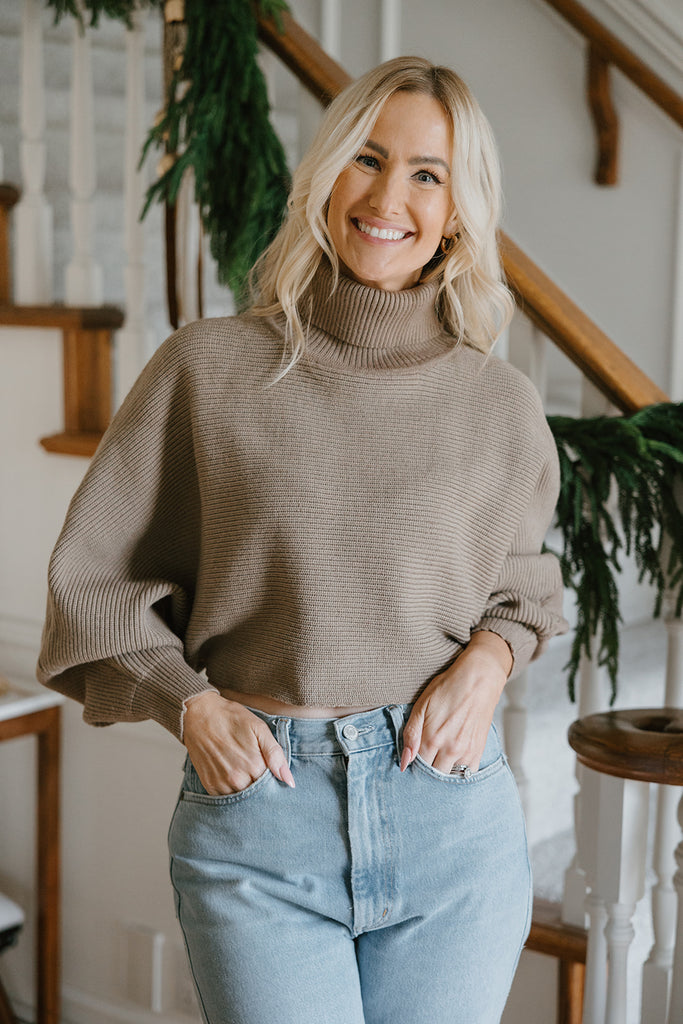 Crop Turtleneck - Mocha