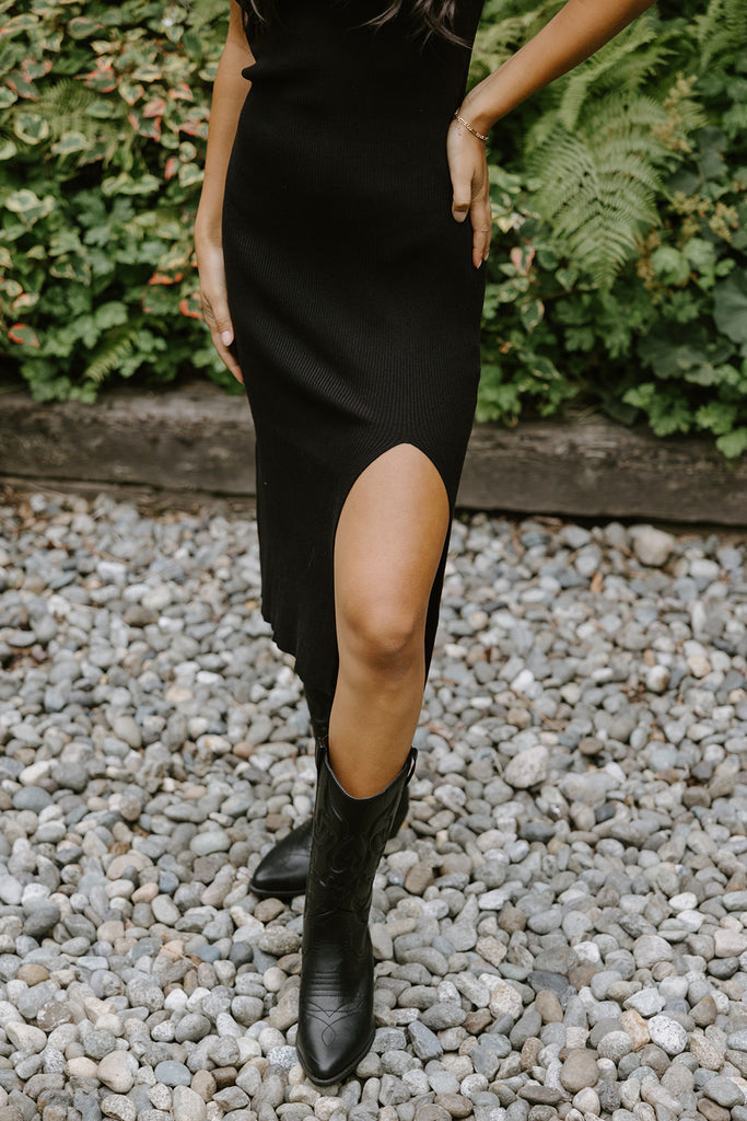 Sleeveless Knit Midi Dress - Black