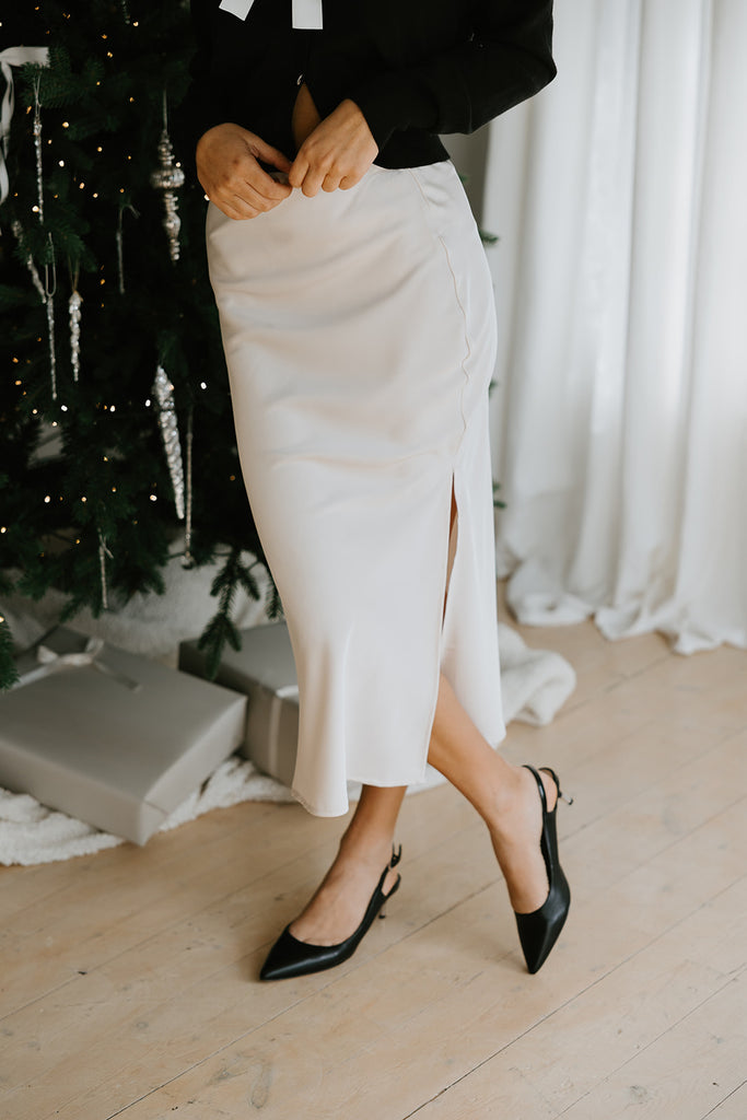 Slip Skirt With Slit - Champagne